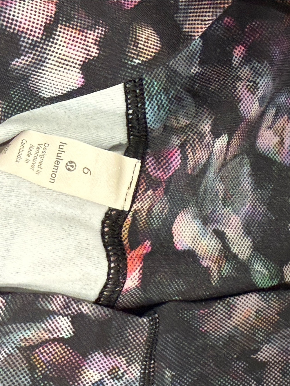 Lululemon Wunder Under Crop High-Rise leggings black purple floral 23" size 6 - Picture 7 of 8